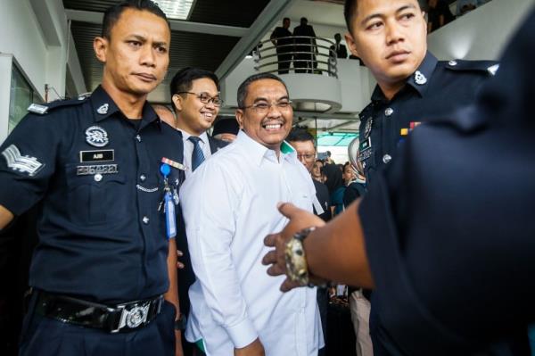 Human rights group and Muda condemn use of Sedition Act to charge Sanusi
